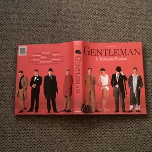 Gentleman: A Timeless Fashion Book